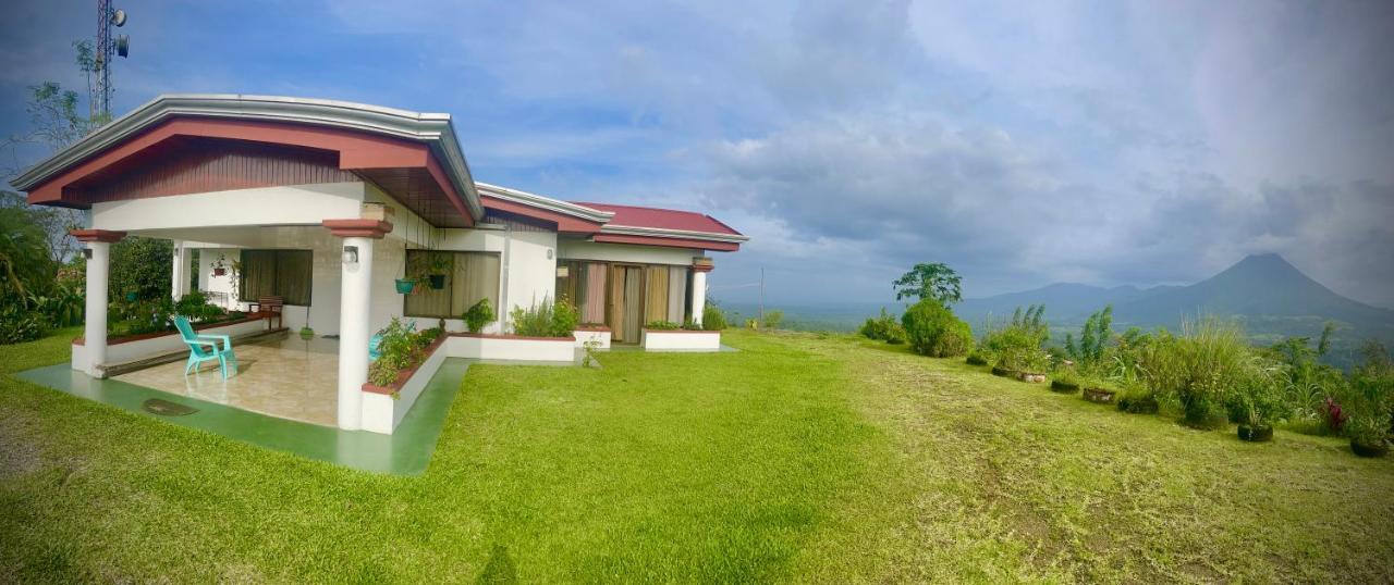 Las Pavitas Cottages La Fortuna Exterior photo